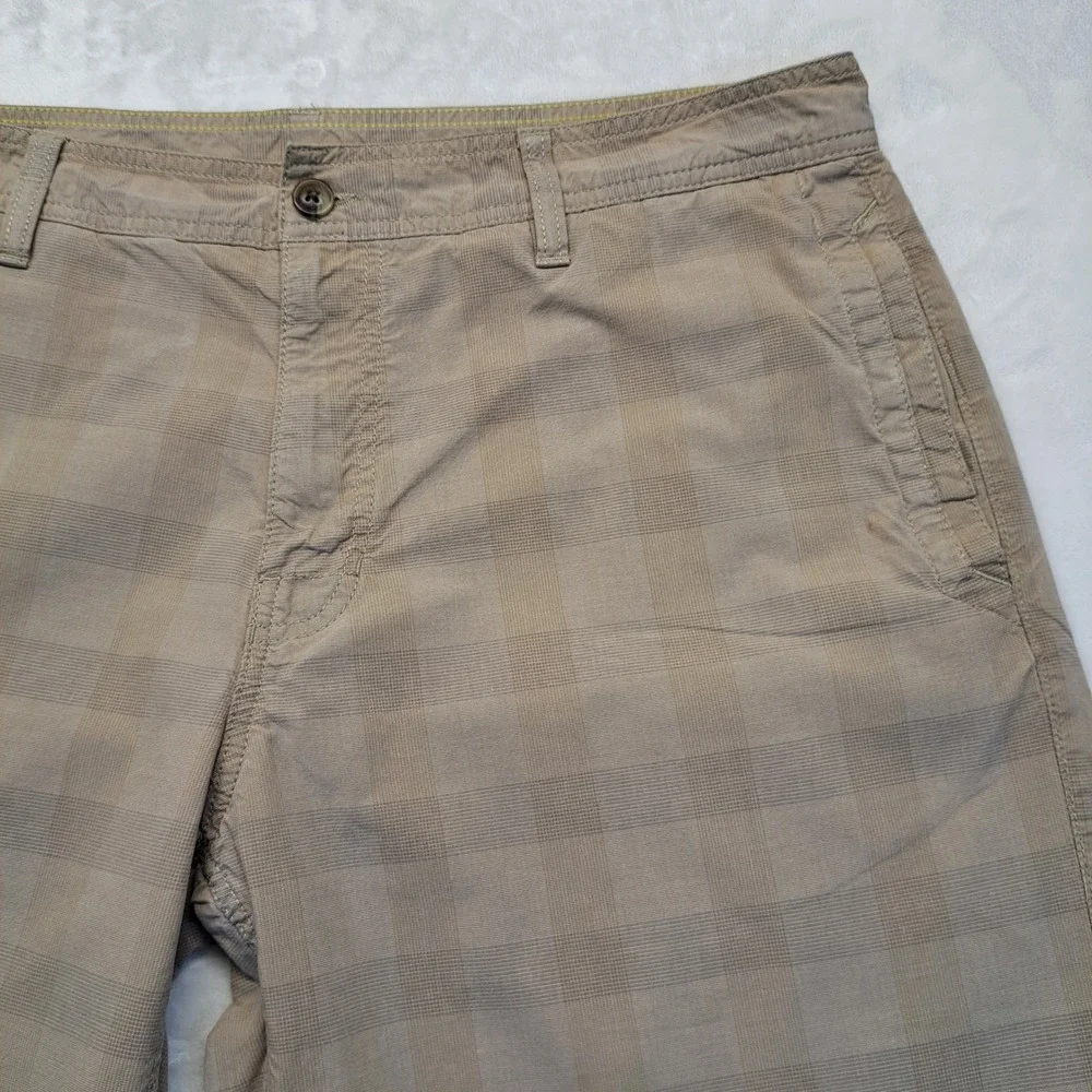 The North Face Shorts Mens 38 Khaki Tan Good Plaid Hiking Outdoor Cargo Utility